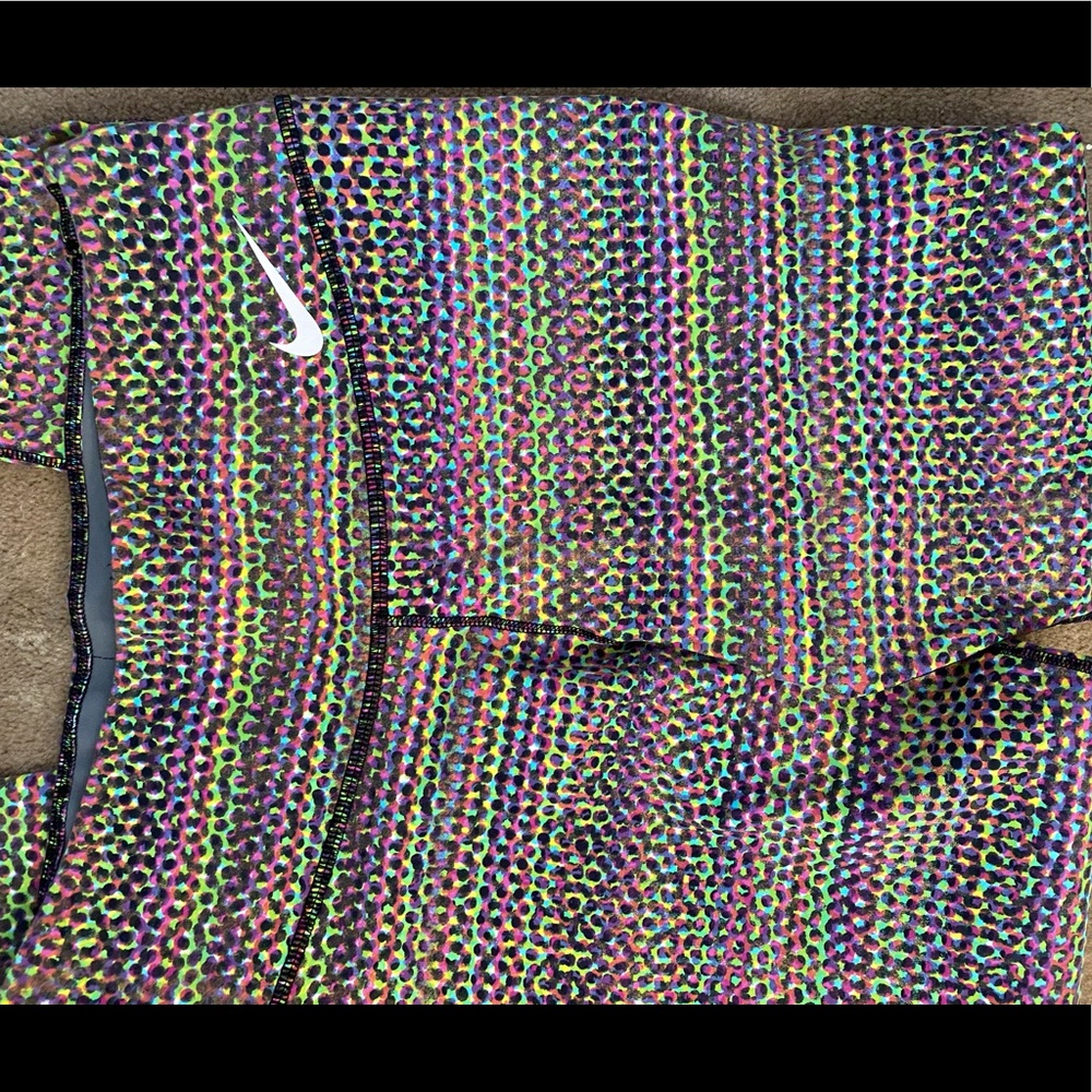 Brand New! Nike Legendary full length leggings